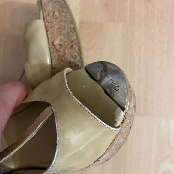 JIMMY CHOO Beige Patent Leather Pela Cork Wedge T Strap Sandals Size 38.5 - Picture 11 of 12